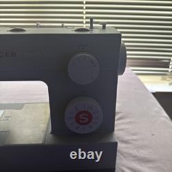 SINGER 44S Classic Heavy Duty Mechanical Sewing Machine, Used