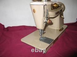 SINGER 500A HEAVY DUTY SEWING MACHINE, Service, in good working condition
