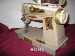 SINGER 500A HEAVY DUTY SEWING MACHINE, Service, in good working condition