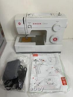 SINGER Classic 44S Heavy Duty Sewing Machine Tested Working New Open Box