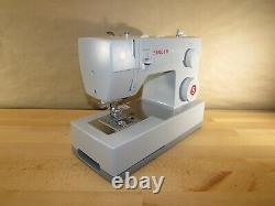 SINGER Heavy Duty 4423 Sewing Machine with 97 Stitch Applications