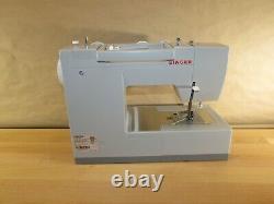 SINGER Heavy Duty 4423 Sewing Machine with 97 Stitch Applications
