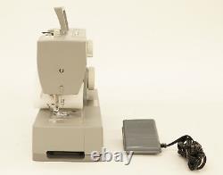 SINGER Heavy Duty 4432 High Speed Sewing Machine with Accessory Kit Strong Mot