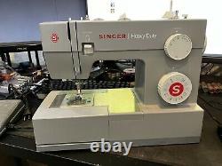 SINGER Heavy Duty 4432 Sewing Machine in Gray No Accessories Included