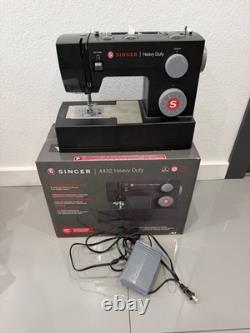 SINGER Heavy Duty 4432 Sterling Sewing Machine (Black)