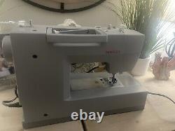 SINGER Heavy Duty 6600C Computerized Sewing Machine