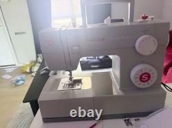 SINGER Heavy Duty Mechanical Household Sewing Machine Free Arm Portable + extras