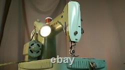 SINGER SEWING MACHINE MINT GREEN HEAVY DUTY WithCASE VINTAGE 1950s RFJ-8-8 185J