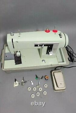 Sears Kenmore 158.120 Heavy Duty Zig Zag Sewing Machine W Footpedal