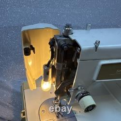 Sears Kenmore 158.13201 Heavy Duty Sewing Machine with Pedal & Case Tested Works