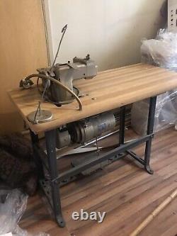 Sewing machine heavy duty Antique Commercial