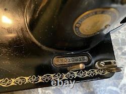 Singer 15 91 Centennial Heavy Duty Sewing Machine November 1950 Foot Pedal Used