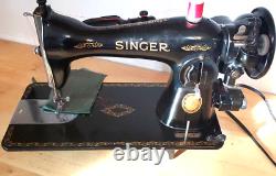 Singer 15-91 Heavy Duty Vintage Sewing Machine +attachments leather++