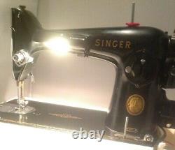 Singer 2011955 simanco complet Sewing Machine Heavy Duty ex. Condition AM54638