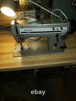 Singer 20u33 Sewing Machine. Heavy Duty Zigzag+ Includes Table and Motor