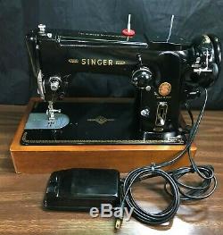 Singer 306M Made Italy Heavy Duty Sewing Machine Vintage Black Foot Pedal Tested