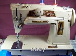 Singer 401g Slant-o-matic Sewing Machine Very Good Condition Heavy Duty