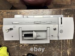 Singer 4411 Heavy Duty Sewing Machine Barely Used