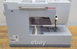 Singer 4411 Heavy Duty Sewing Machine With Pedal USED