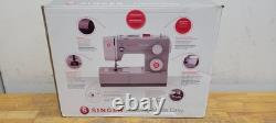Singer 4411 Heavy Duty Sewing Machine With Pedal USED