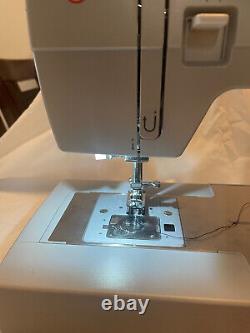 Singer 4423 Heavy Duty Sewing Machine