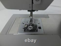 Singer 4423 Heavy Duty Sewing Machine Buttonhole, Stretch Stitch