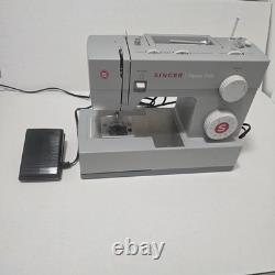 Singer 4423 Heavy Duty Sewing Machine with 23 Built-In Stitches & Needle Threader