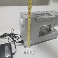 Singer 4423 Heavy Duty Sewing Machine with 23 Built-In Stitches & Needle Threader