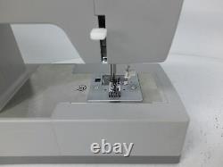 Singer 4423 Heavy Duty Sewing Machine with Pedal