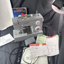 Singer 4432 Heavy Duty Sewing Machine Clean Beautiful