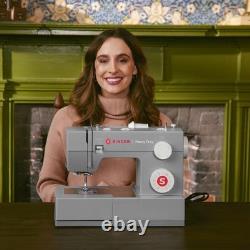 Singer 4452 Heavy Duty Sewing Machine 32 Built-In Stitches Extension Table Metal
