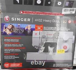 Singer 4452 Heavy Duty Sewing Machine FOR PARTS