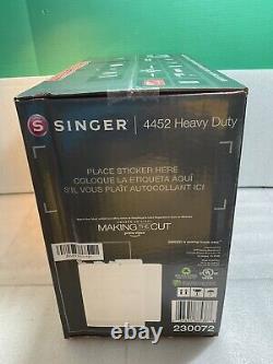 Singer 4452 Heavy Duty Sewing Machine/MAR-313