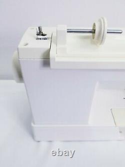 Singer 4552SW Simple 29-stitch Heavy Duty Home Sewing Machine