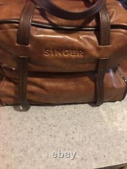 Singer 5522 Heavy Duty Sewing Machine with Foot Pedal Vintage And Leather Case