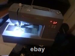 Singer 6600C Heavy Duty Computerized Sewing Machine USED-w power cord Lights Up