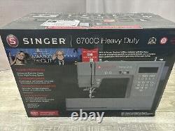 Singer 6700C Heavy Duty Computerized Sewing Machine New