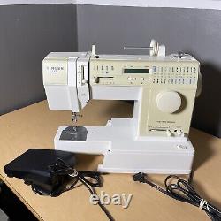 Singer 9334 Computerized Solid State Heavy Duty Sewing Machine LCD Screen