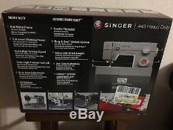 Singer Classic 44S Heavy Duty Sewing Machine with 23 Built-in Stitches FAST SHIP
