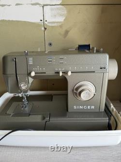 Singer HD110C Sewing Machine Heavy Duty With Case & Original Booklet