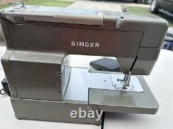 Singer HD110 C Heavy Duty Sewing Machine READ DESCRIPTION SELLING AS IS