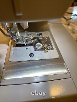 Singer Heavy Duty 4432 Sewing Machine with Foot Pedal Accessories Gray