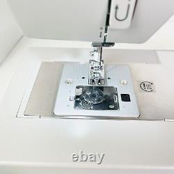 Singer Heavy Duty 44S Sewing Machine, 23 Built-In Stitches