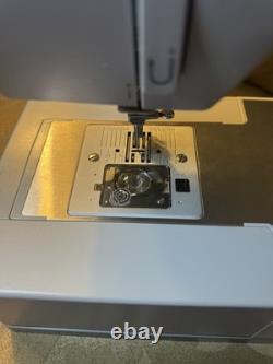 Singer Heavy Duty 44S Sewing Machine Used once