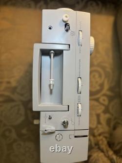 Singer Heavy Duty 44S Sewing Machine Used once