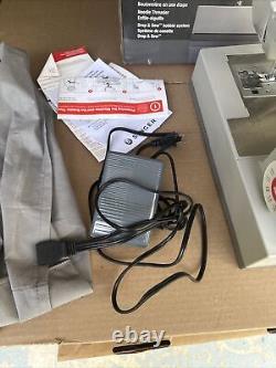 Singer Heavy Duty 725 Sewing Machine New