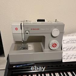 Singer Heavy Duty Model 4411 Sewing Machine with Foot Pedal. Mint
