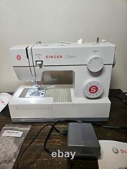 Singer Heavy Duty Sewing Machine Classic 44S With Peddle/Box/Books Tested Working