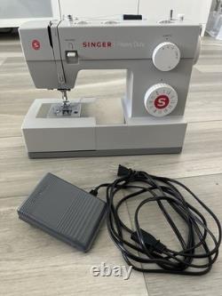 Singer Heavy Duty Sewing Machine Model 4423 Slightly Used