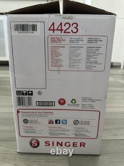 Singer Heavy Duty Sewing Machine Model 4423 Slightly Used